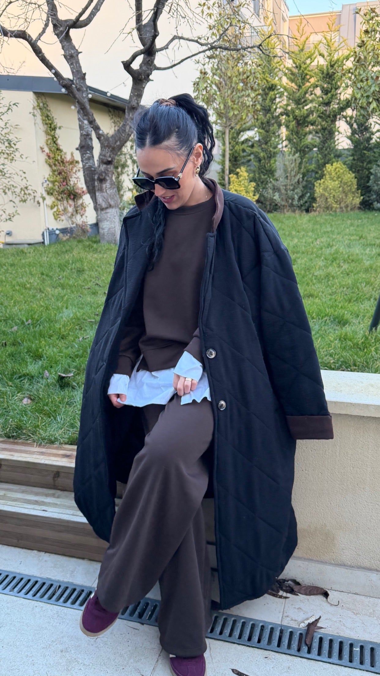 Ensemble Chocolat Oversize – Élégance Décontractée