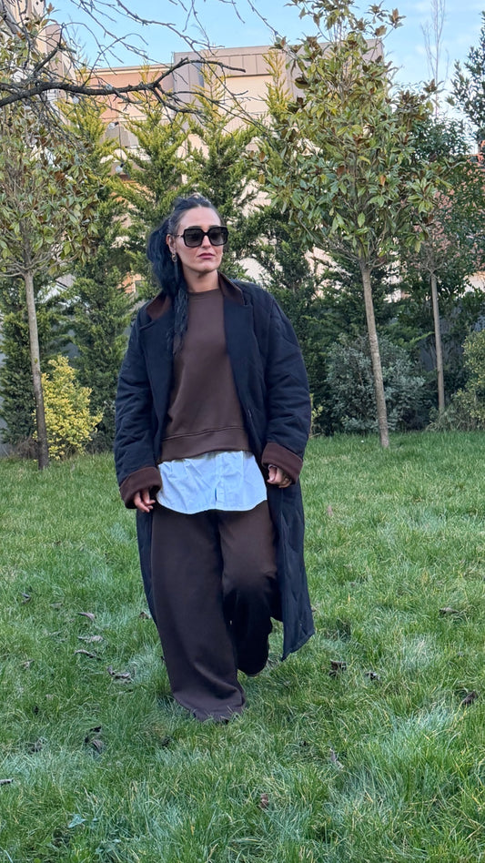 Ensemble Chocolat Oversize – Élégance Décontractée