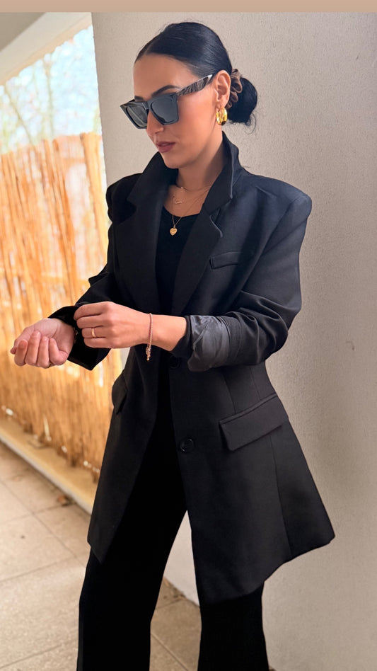 Blazer Noir Cintré Femme Chic et Structuré