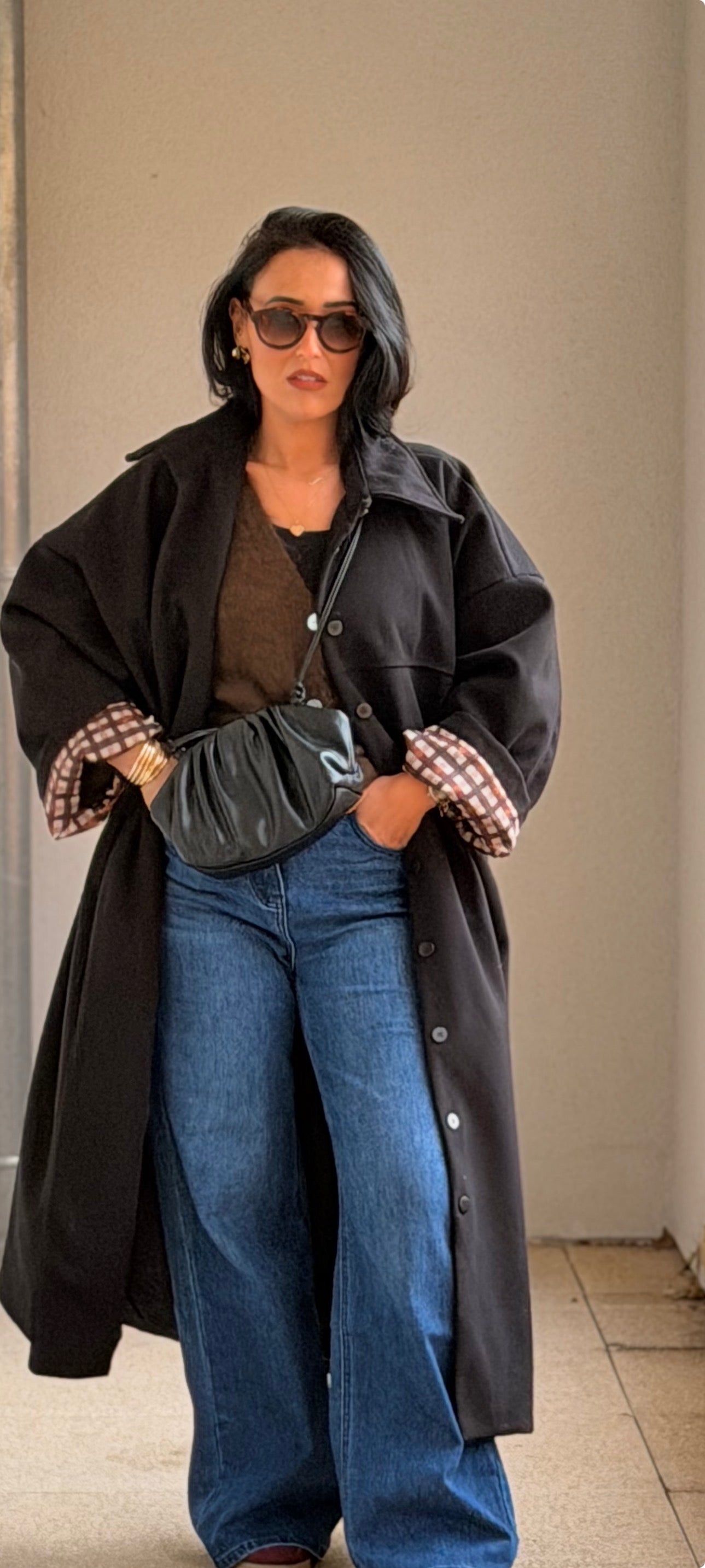 Manteau noir oversize revers vichy