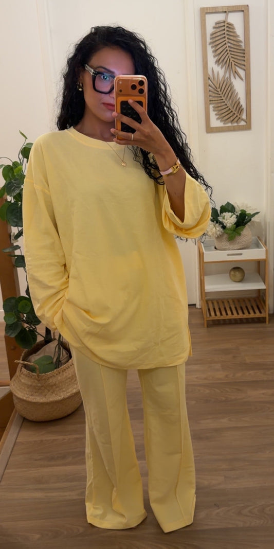 Ensemble jaune